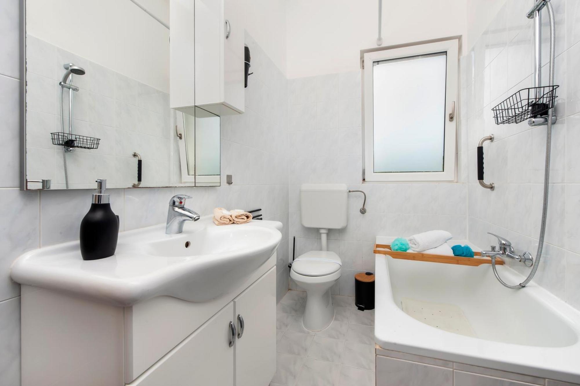 Apartman Nevera Adults Only Rovigno Esterno foto